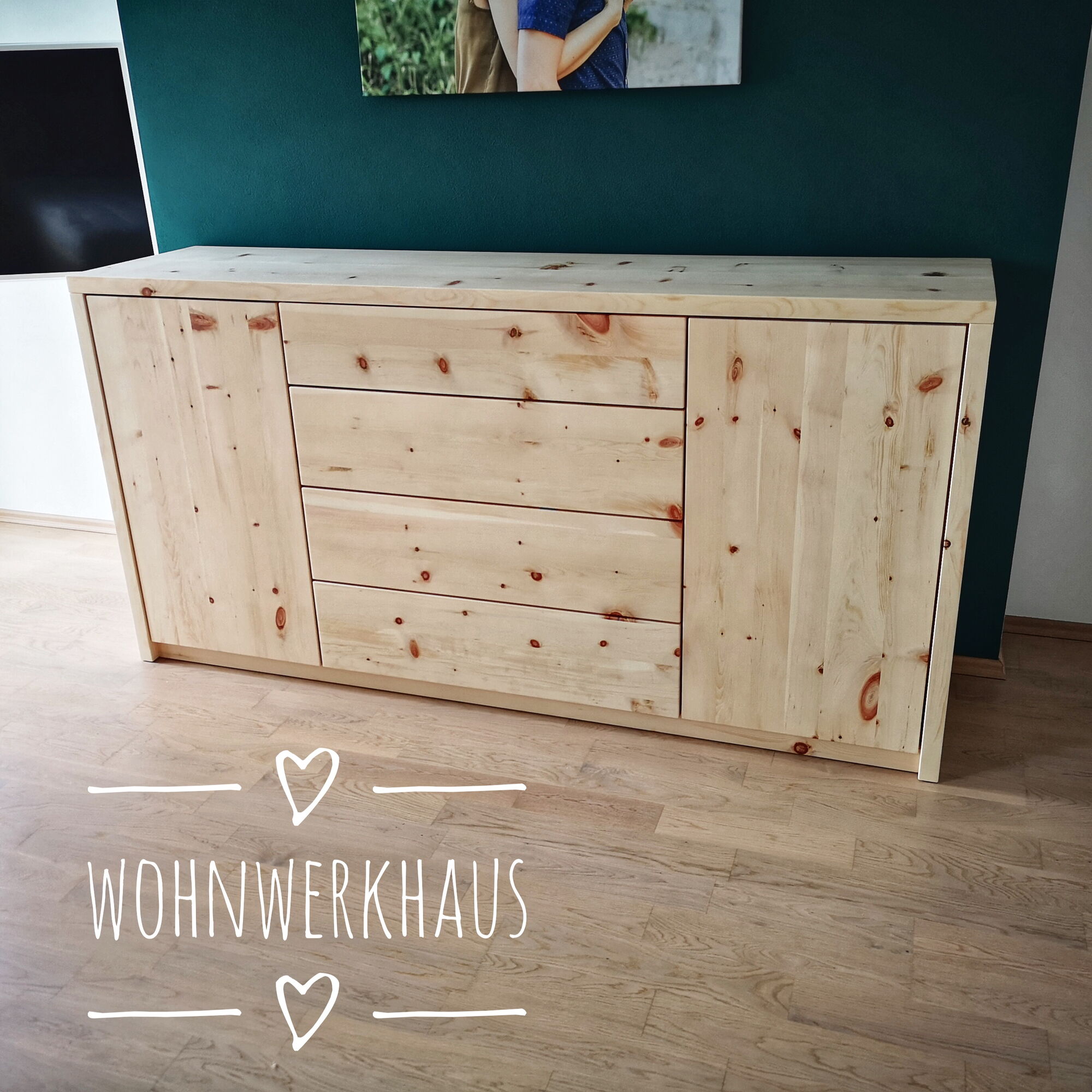 Kommode aus Zirbenholz Breite 160 cm mit Türen und Schubladen