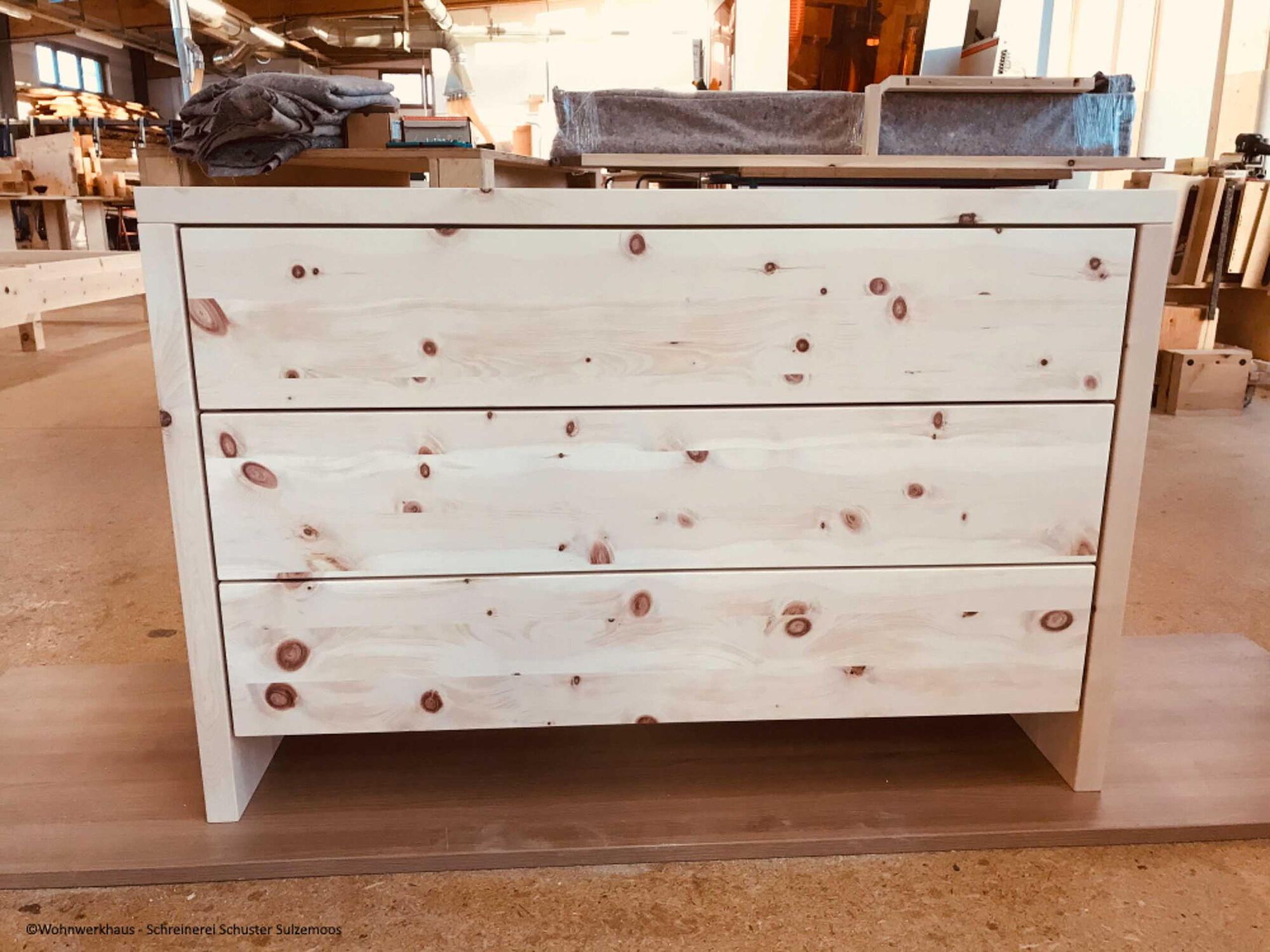 Zirbenkommode Holzkirchen 3 Schübe